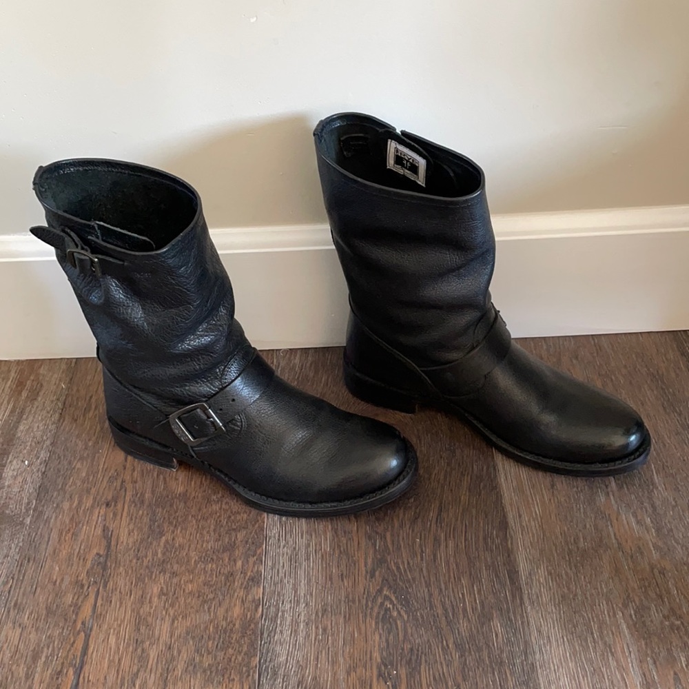Frye Veronica Shortie